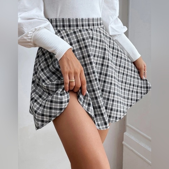 Black and White Plaid Print A-line Mini Skirt School Streetwear Casual Size L - Picture 2 of 4